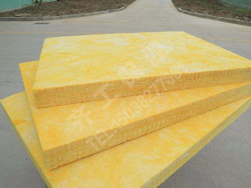 保溫板在生產(chǎn)環(huán)節(jié)中要進行哪些處理